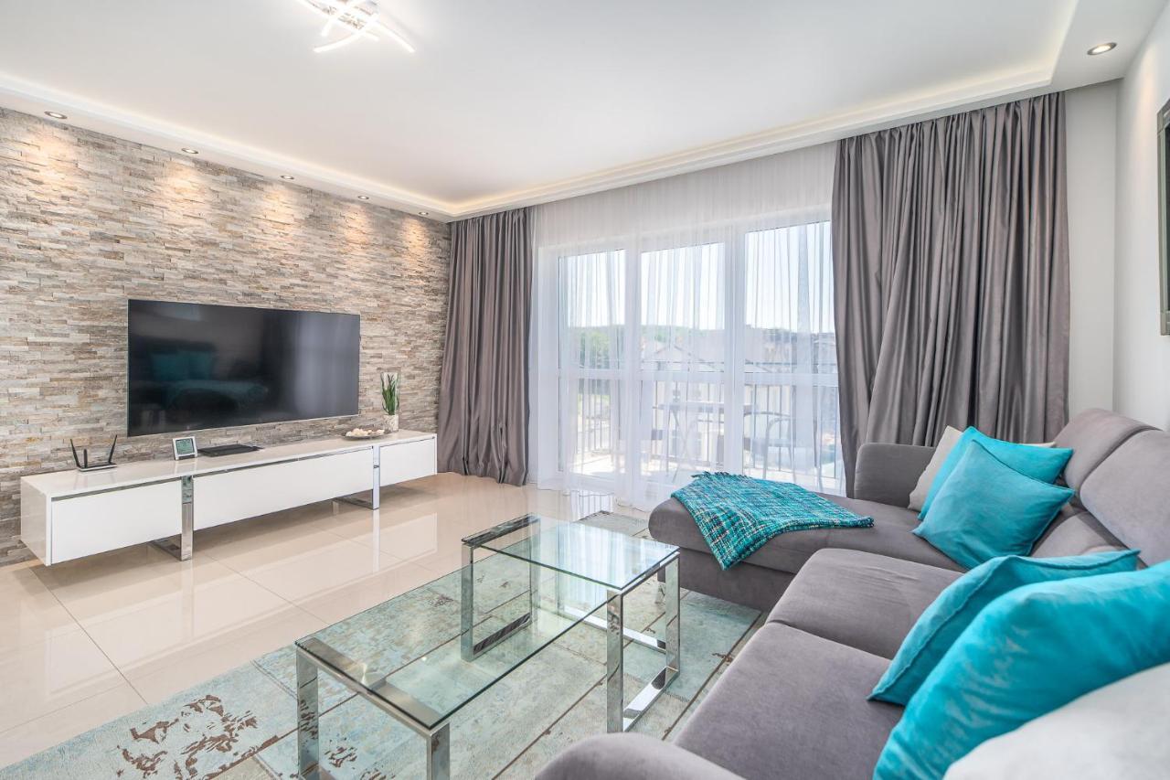Stylish Vacation Apartment With Parking In Miedzyzdroje By Noclegi Renters Exterior photo